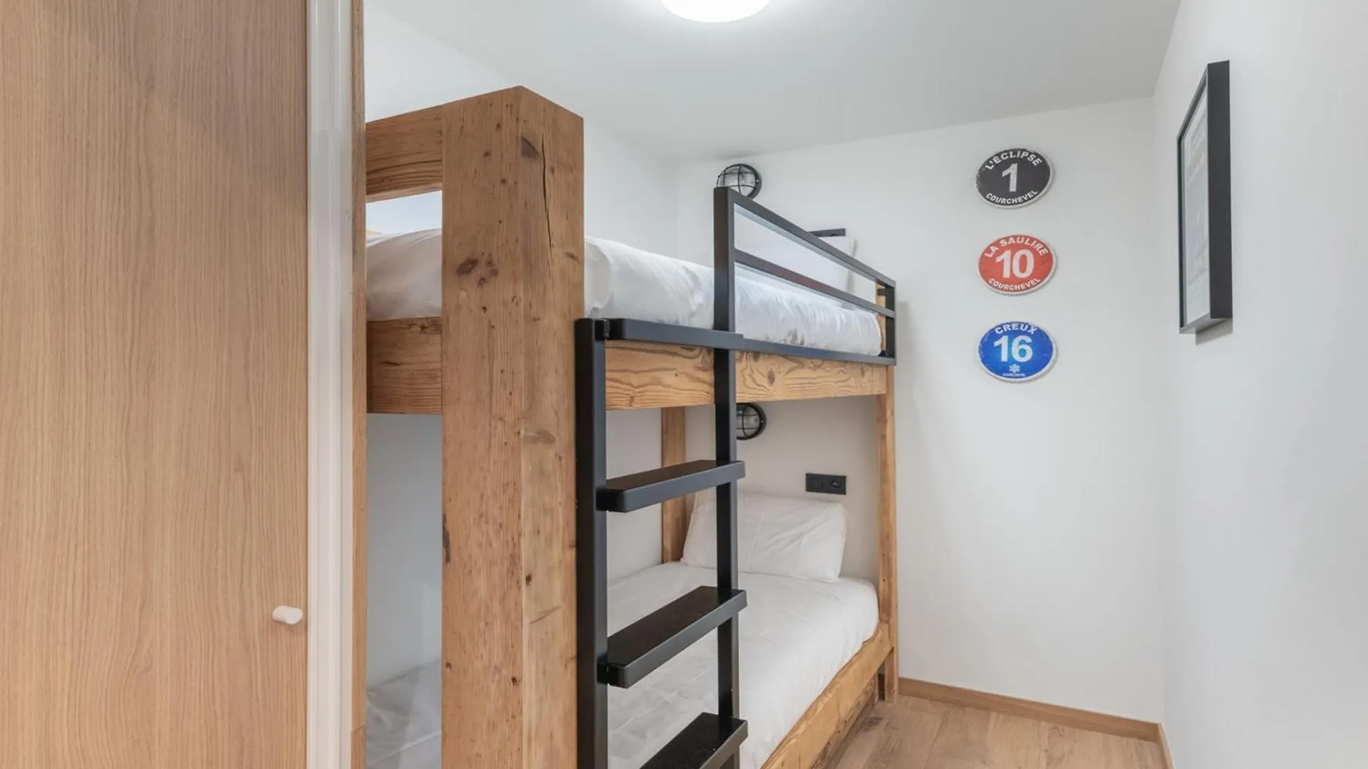 Appartement Familial Skis Aux Pieds A Courchevel - 6 Personnes, Confort Moderne - Fr-1-563-109 Apartment